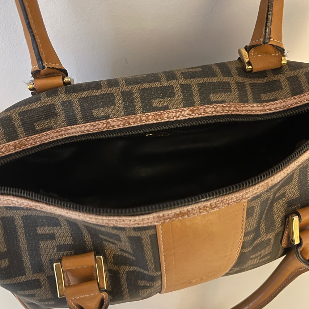 Fendi shoulder bag- in perfect condition.